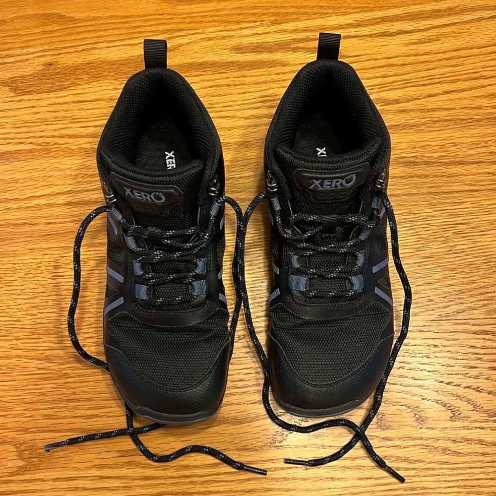 Xero DayLite Hiker Fusion - Women Size 8.  Black.  Only worn 4 times.